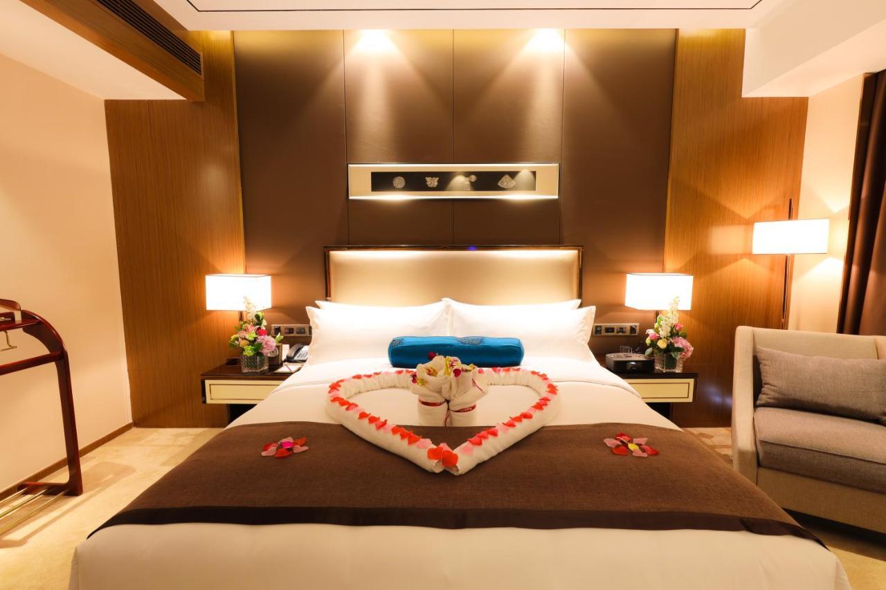 Argyle Grand Hotel Xingyi  Zewnętrze zdjęcie