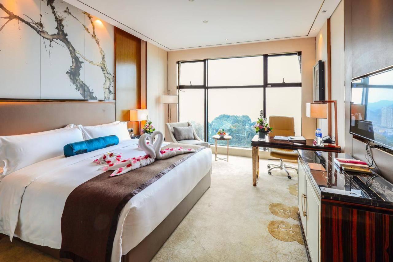 Argyle Grand Hotel Xingyi  Zewnętrze zdjęcie