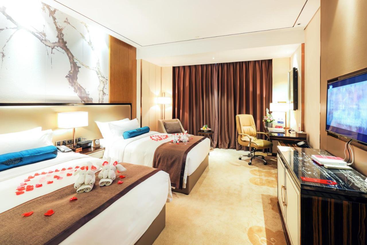 Argyle Grand Hotel Xingyi  Zewnętrze zdjęcie